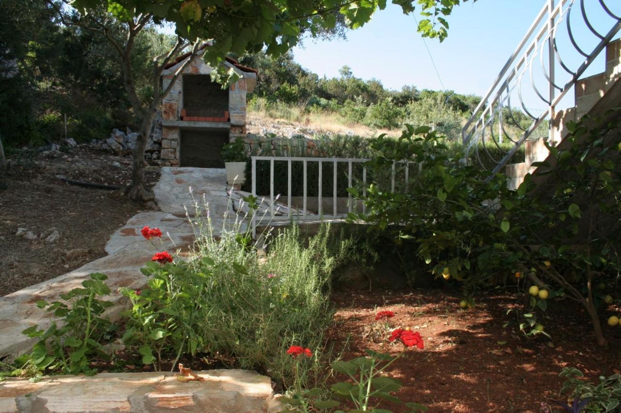 Apartment Zarace - Gdinj 4598A מראה חיצוני תמונה