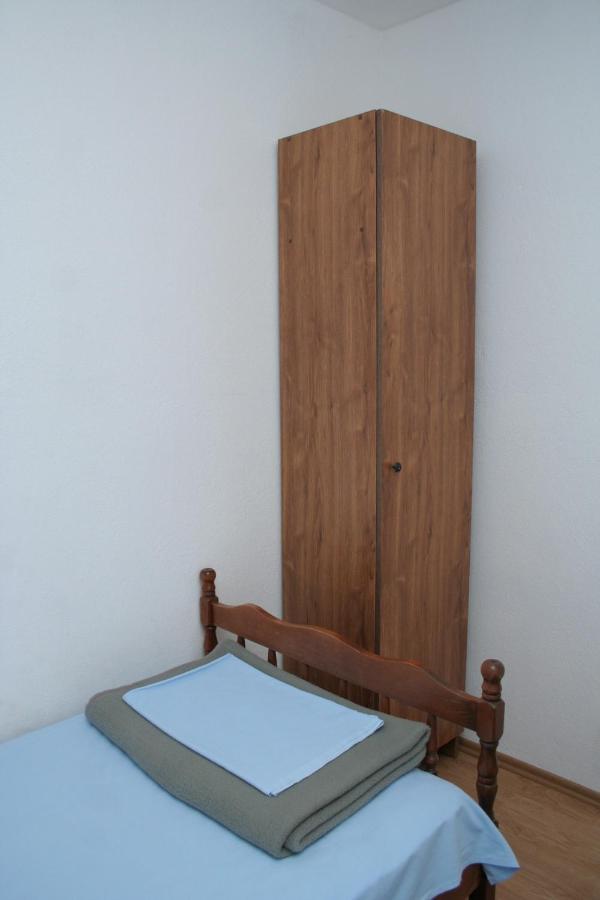 Apartment Zarace - Gdinj 4598A מראה חיצוני תמונה