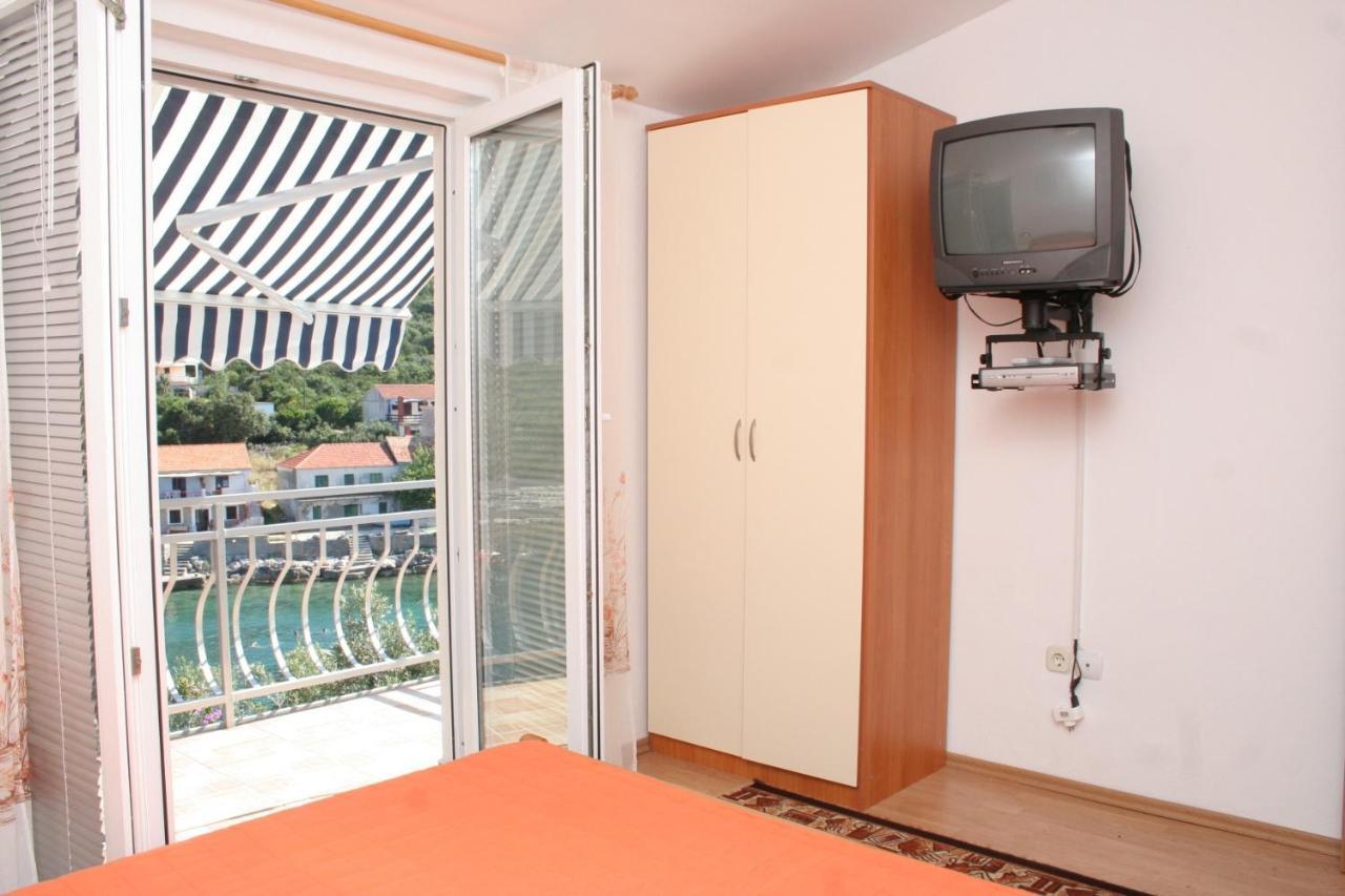 Apartment Zarace - Gdinj 4598A מראה חיצוני תמונה